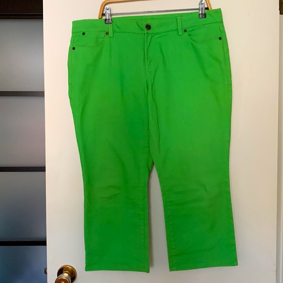 Signature crop flare Talbots jeans - Picture 2 of 2